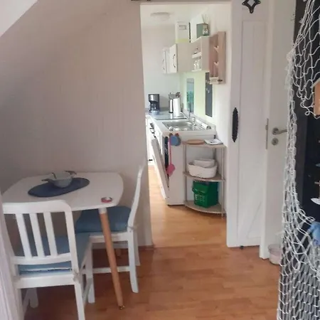 Holiday Apartment With 1 Bedroom בית נופש